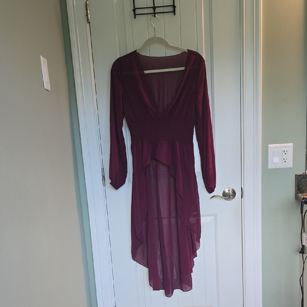 Elegant Burgundy Long Sleeve Dress